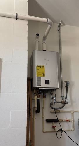 Rinnai Tankless Gas Water Heater Installation in Valrico, FL by Bay Pro Plumbing